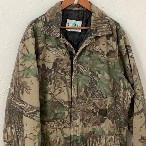 VGT Liberty Realtree Camouflage Insulated Long sleeve Bibs men size XXL EUC - Picture 4 of 15